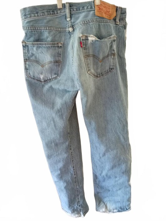 Levi's Classic Light Blue Denim Jeans W34 L32