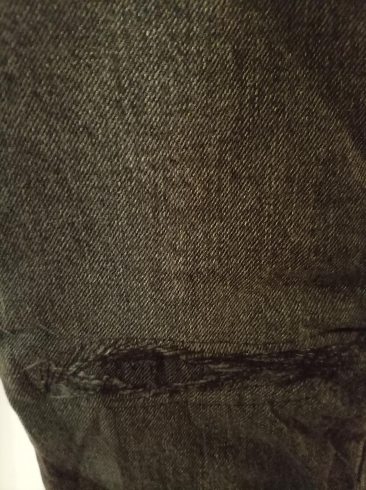 Levi's Black Distressed Denim Jeans - W25 L28