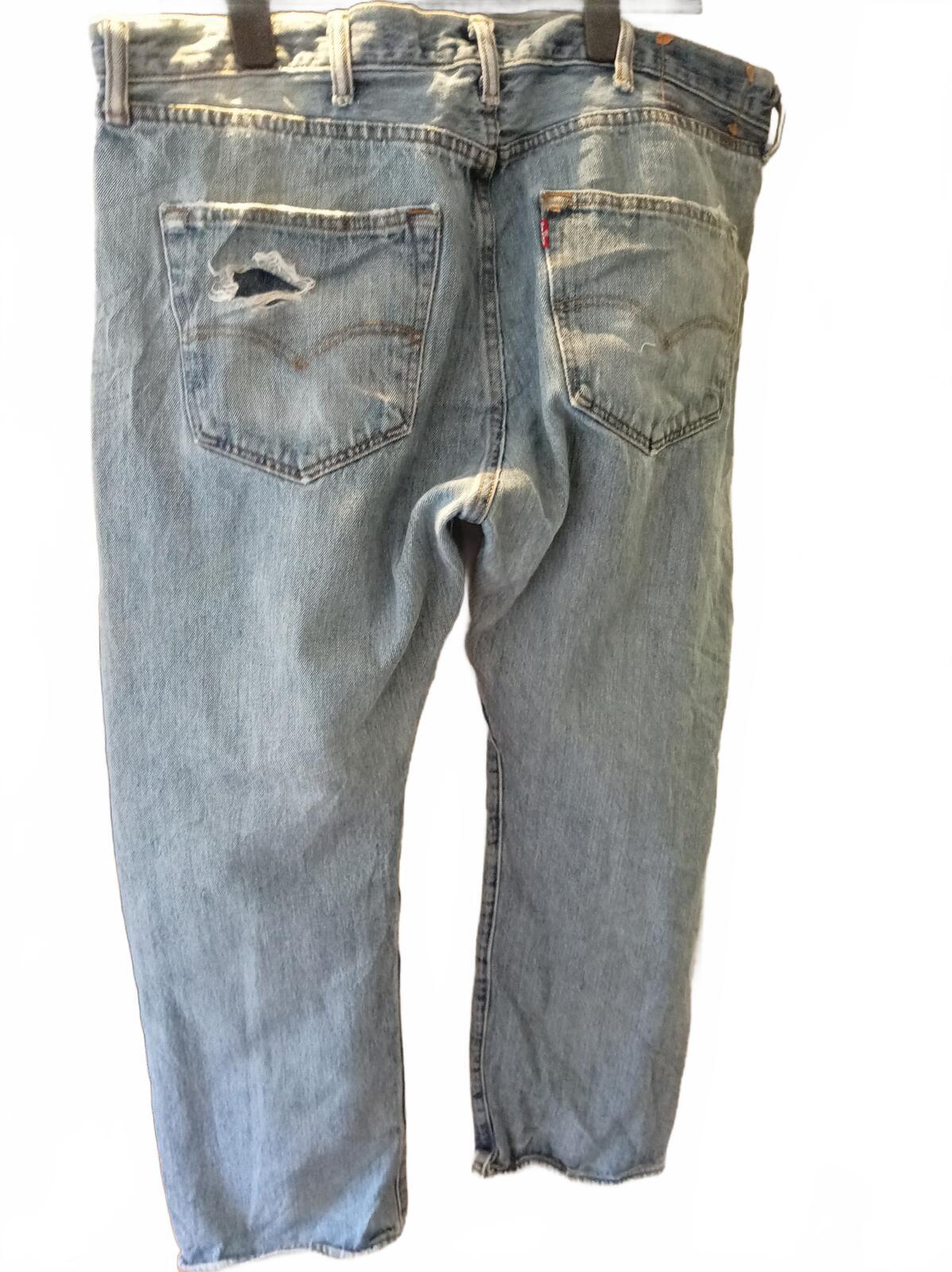 Levi's Classic Light Blue Distressed Denim Jeans W38 L29