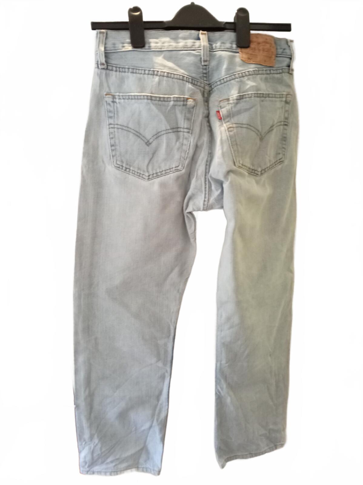 A 2006 pair of Levi 501s Light Wash Denim Jeans - W31 L30