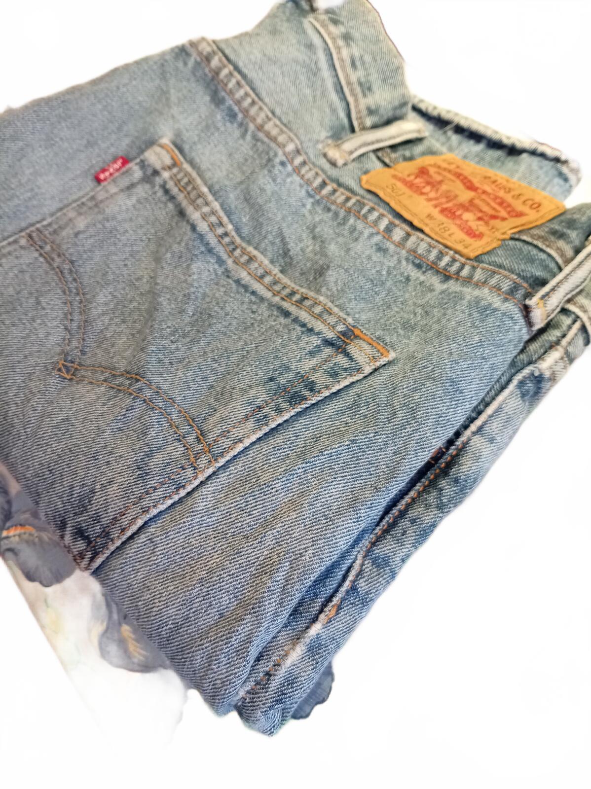 Levi's Light Blue Denim Jeans - W38 L34