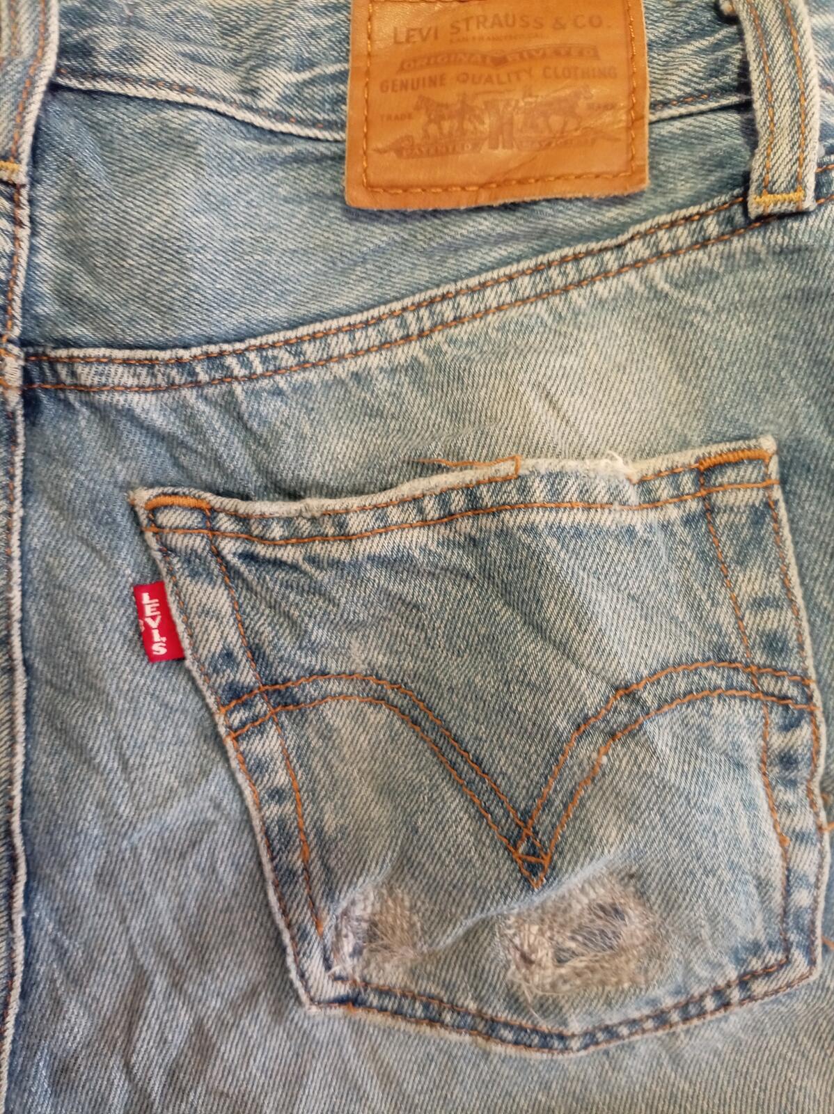 Levi's RIBCAGE Light Blue Vintage Denim Jeans W26 L30