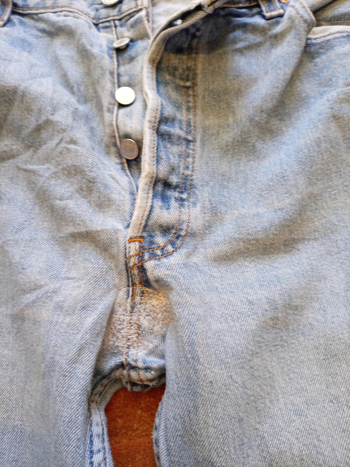 Levis 501s - Button-Fly Denim Jeans - W36 L34