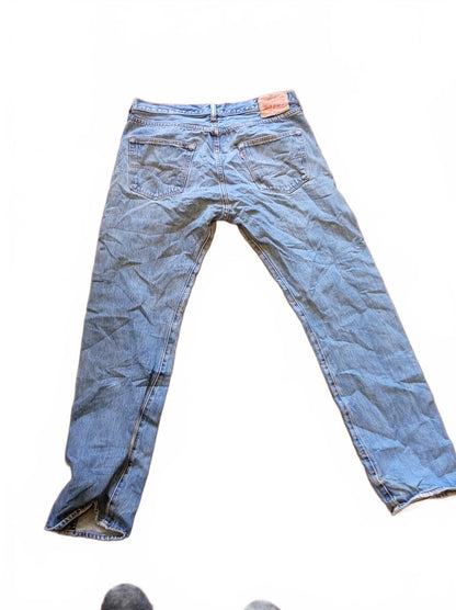 Levi's Classic Blue Denim Jeans - W34 L32