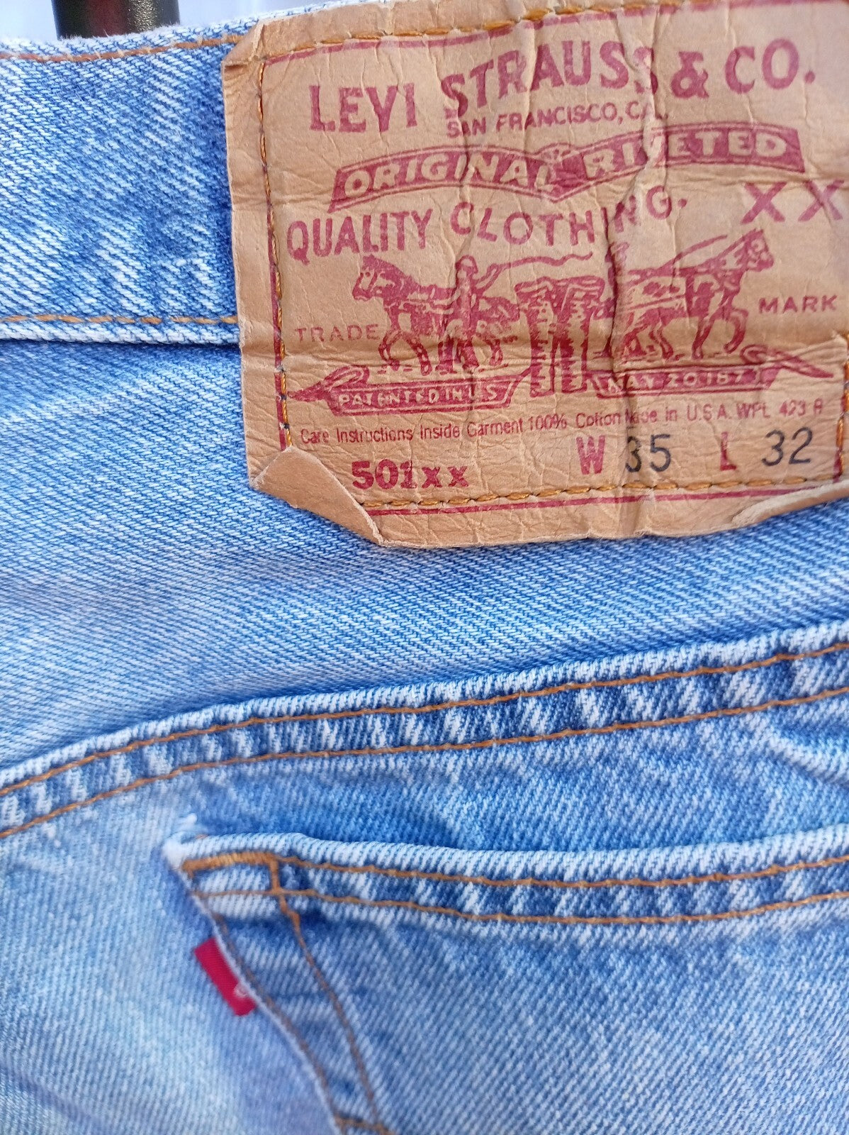 Levi’s 501 Vintage Jeans – Made in the USA – W35 L32 – 1992