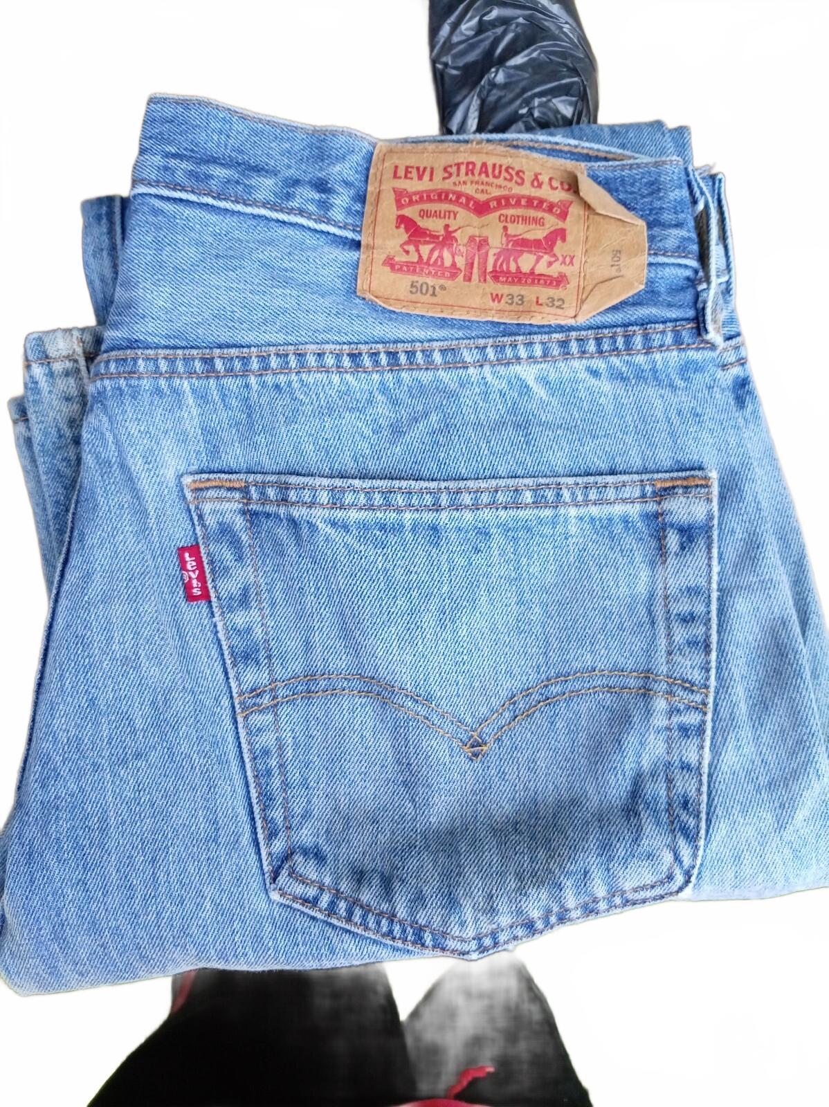 Levi's 501 Light Wash Denim Jeans W33 L32