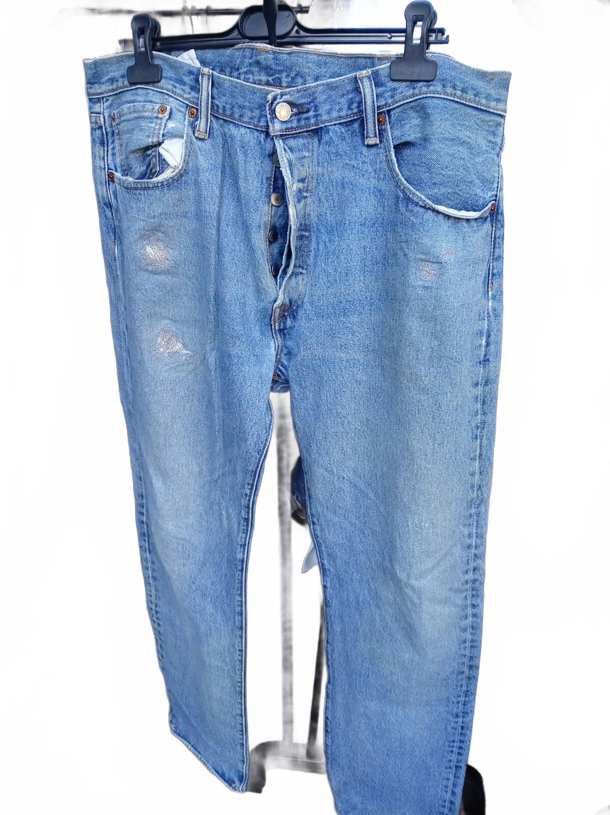 Levi's Light Blue Denim Jeans - W38 L34