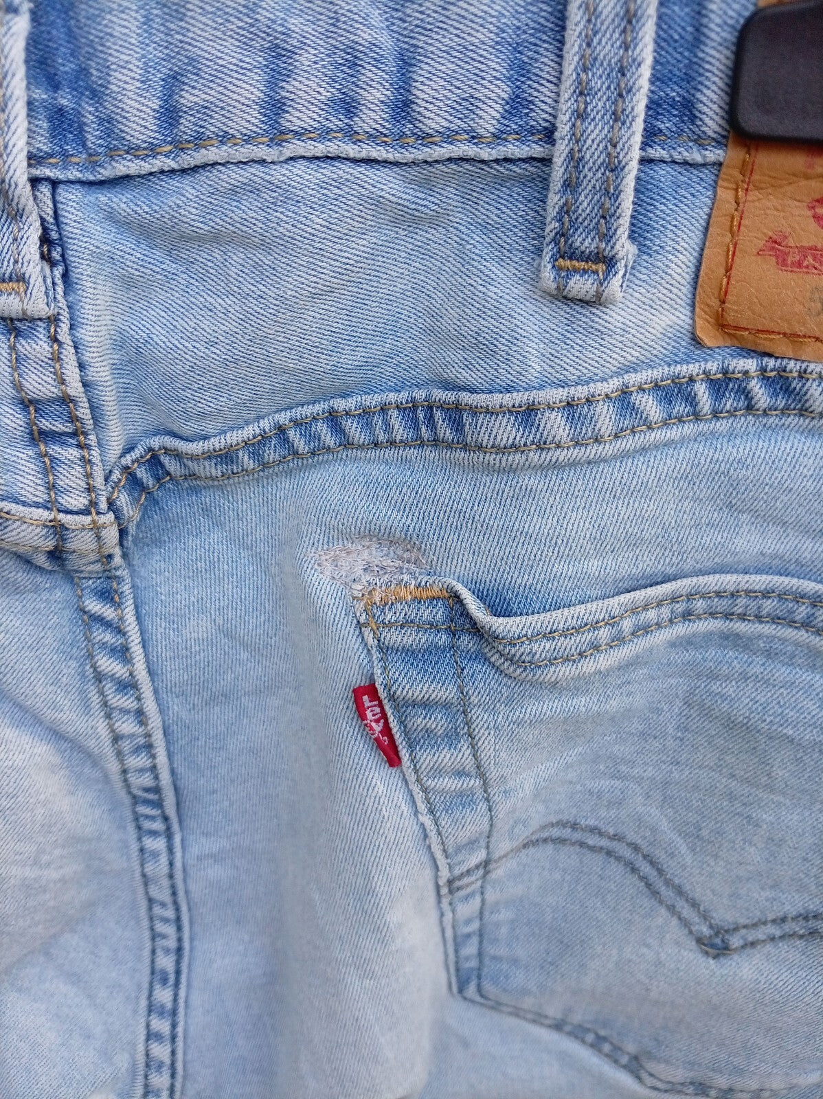 Levi's Light Wash Denim Jeans W38 L32
