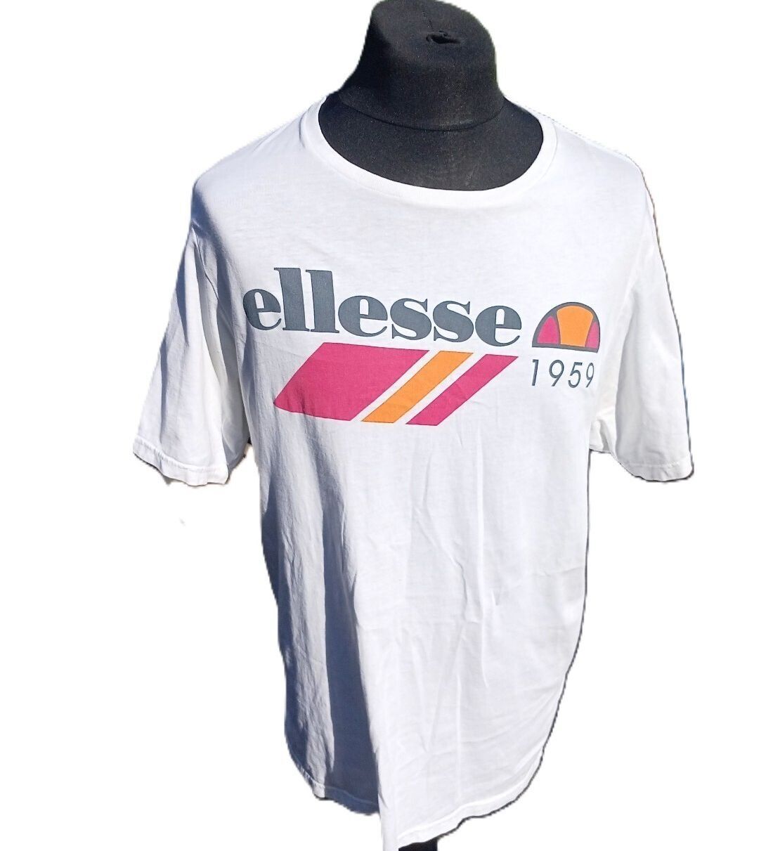 Ellesse 1959 White Graphic T-Shirt Large 22" P2P