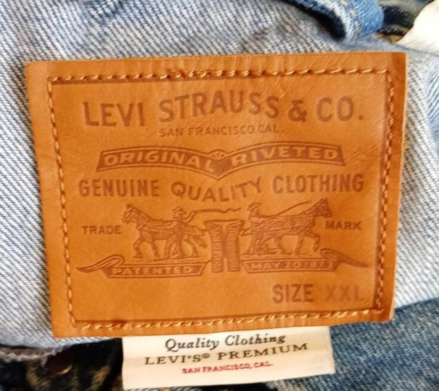 Levi’s Premium Denim Jacket XXL Striped Woven Back Panel Serape Western Style