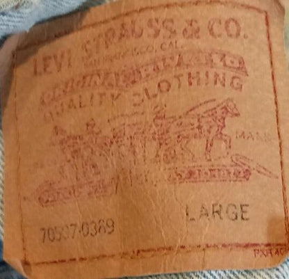 Vintage Levi's Denim Jacket L Large 70507 0389 Blue Trucker Made in USA 1995