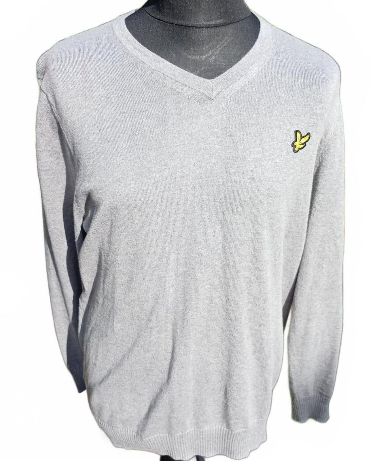 Lyle & Scott Men’s Grey V‑Neck Jumper Large – Embroidered Eagle Logo