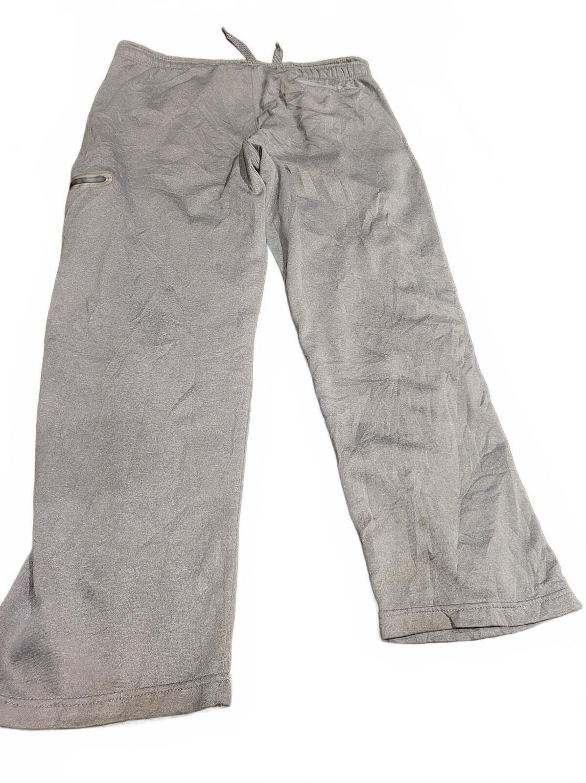 Reebok Joggers Men’s M – Light Grey – Zip Pocket – Training / Essentials