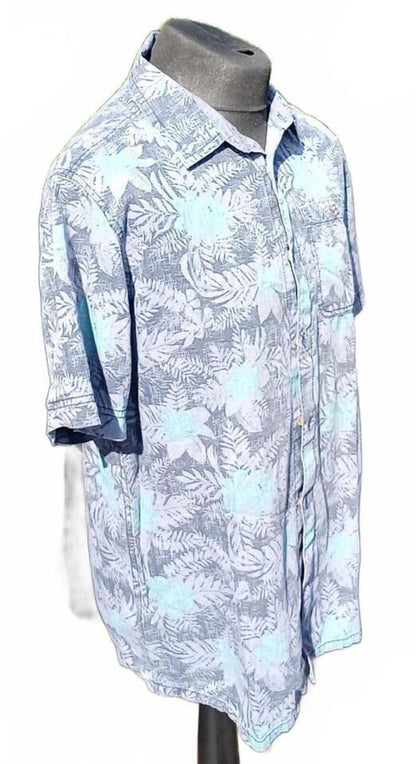 Weird Fish Men’s Short Sleeve Shirt Large – Tropical Floral – Preloved