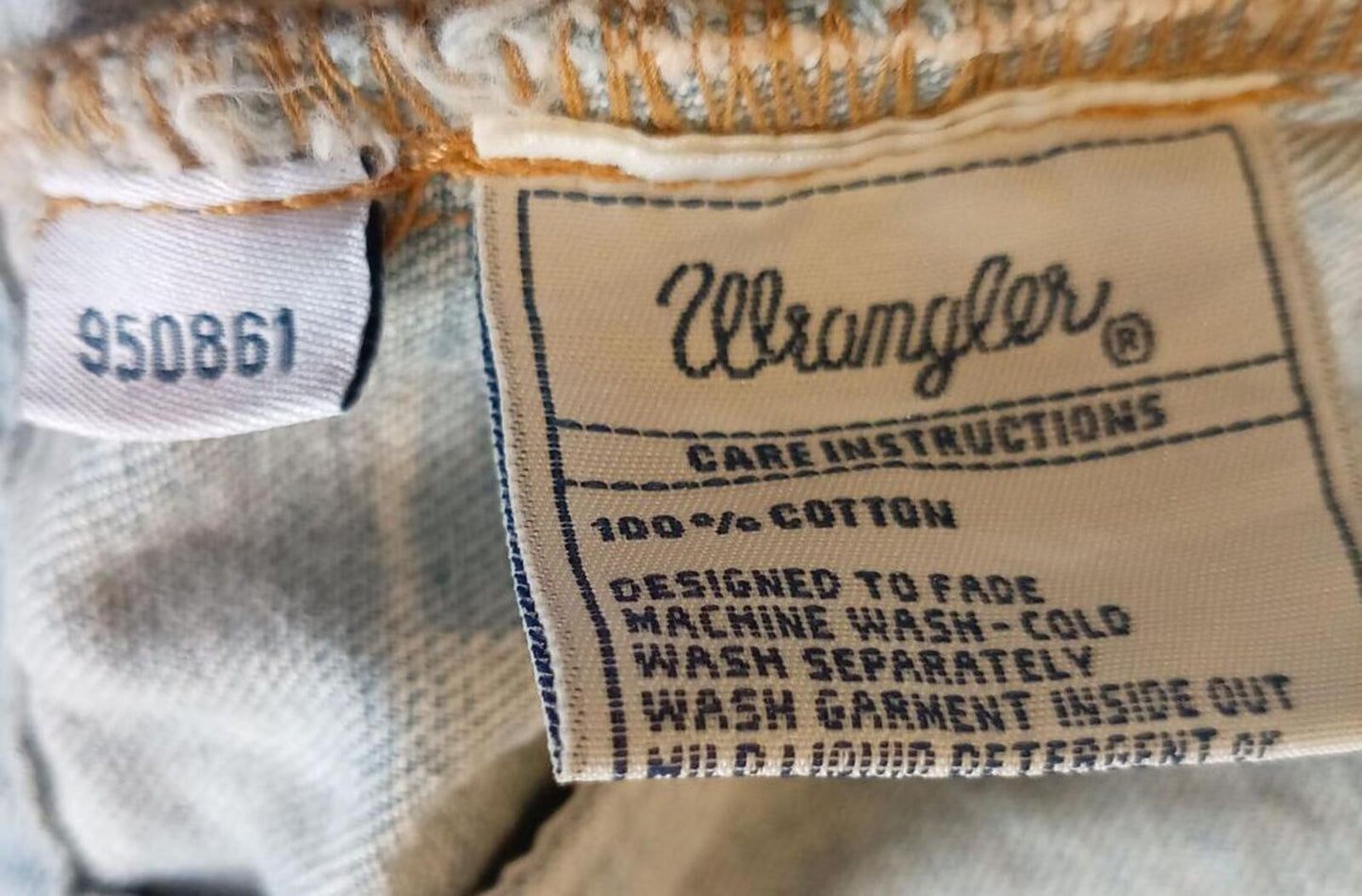 Wrangler Women’s Denim Jacket Size 12 Blue Fitted Western Style 100% Cotton