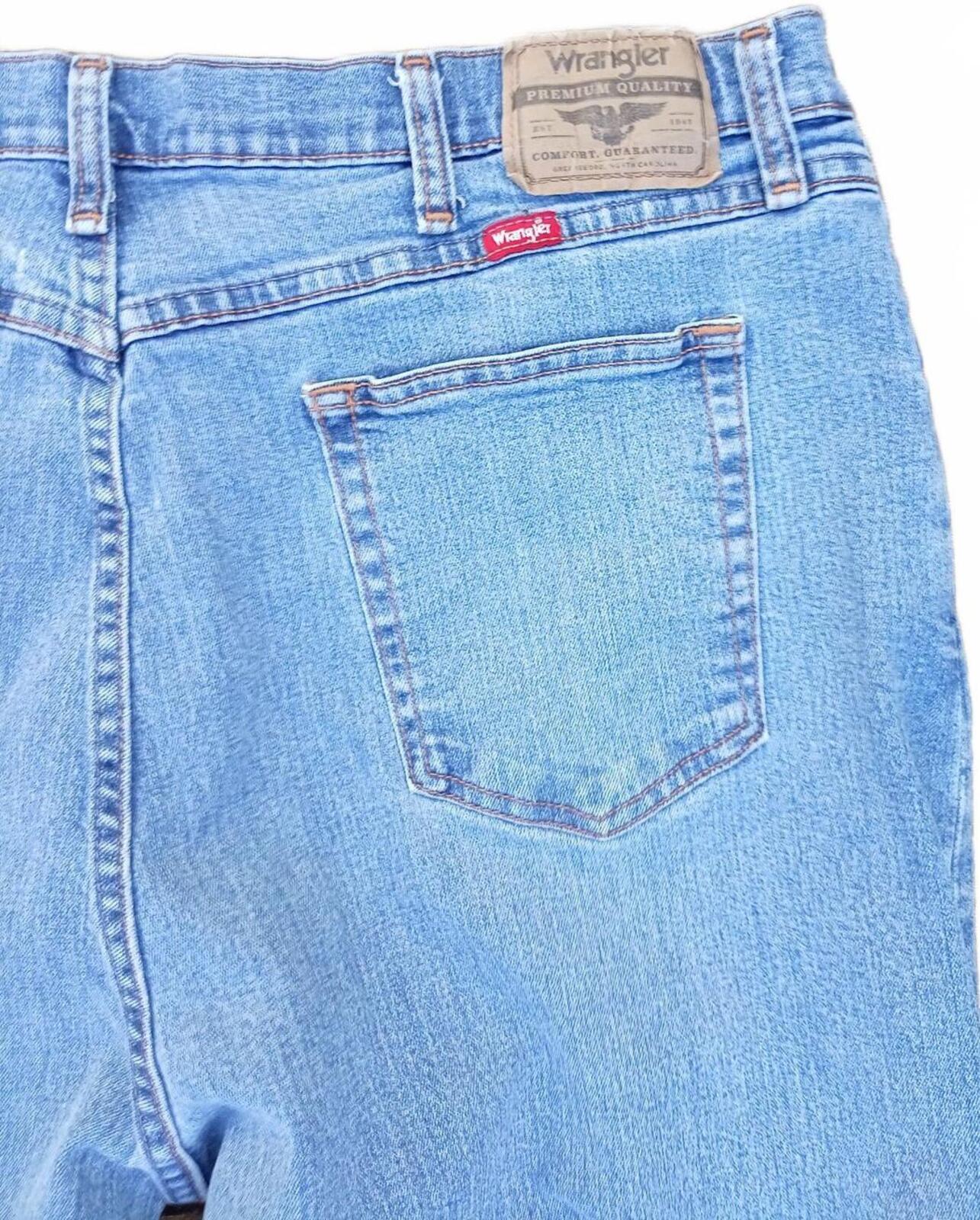 Wrangler Men's Workwear Jeans Regular Fit Light Wash Skater DIY Denim W40 L30