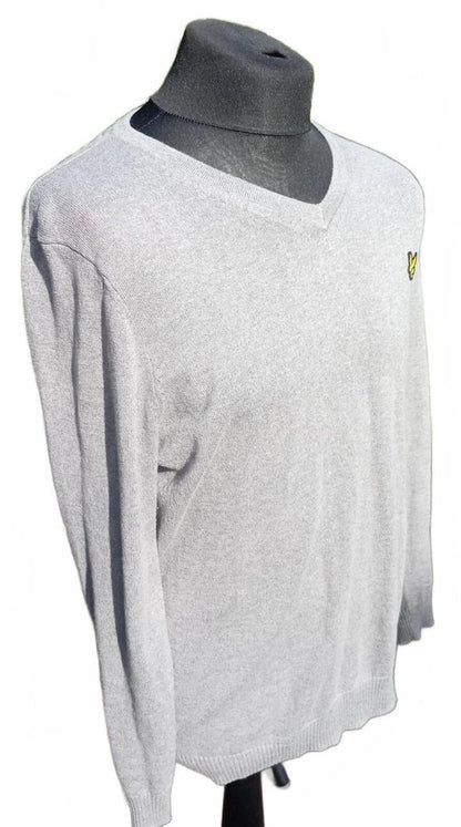 Lyle & Scott Men’s Grey V‑Neck Jumper Large – Embroidered Eagle Logo