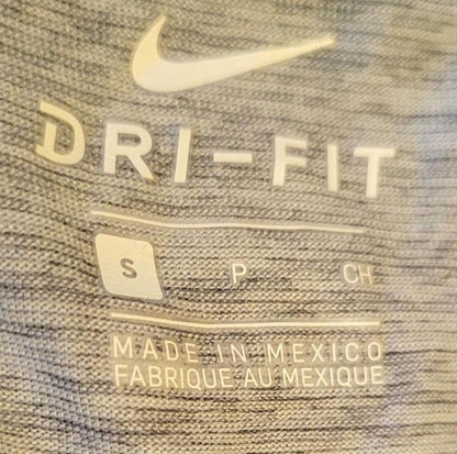 Nike Grey Short Sleeve T-Shirt with Black Swoosh Logo - Small