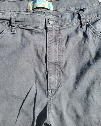 WRANGLER Mens Grey Jeans W40 L32 Stretch Denim Comfort Flex Straight Leg
