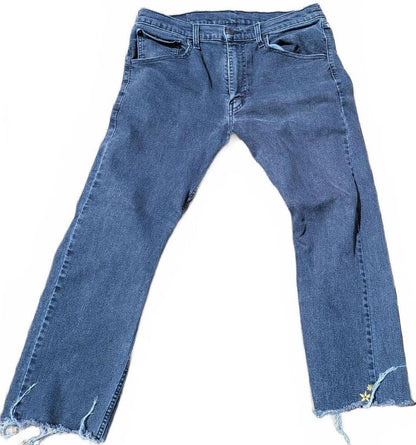 Levi’s 513 Slim Straight Jeans W34 L30 – Custom Raw Hem – Embroidered Detail