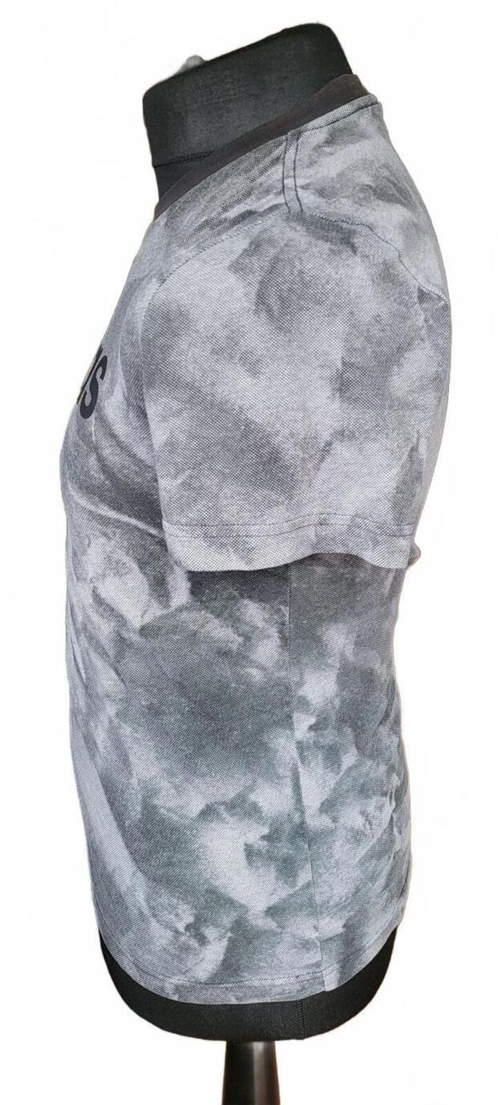 Adidas Men's Grey Abstract Pattern Logo T-Shirt - Size XS (34" Chest)