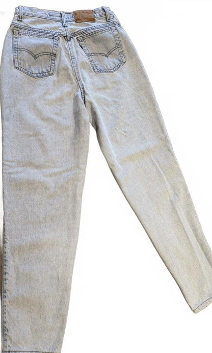 Levi’s 900 Series Women’s Jeans – Size 8 (W25”  L29.5") – Light Blue Denim