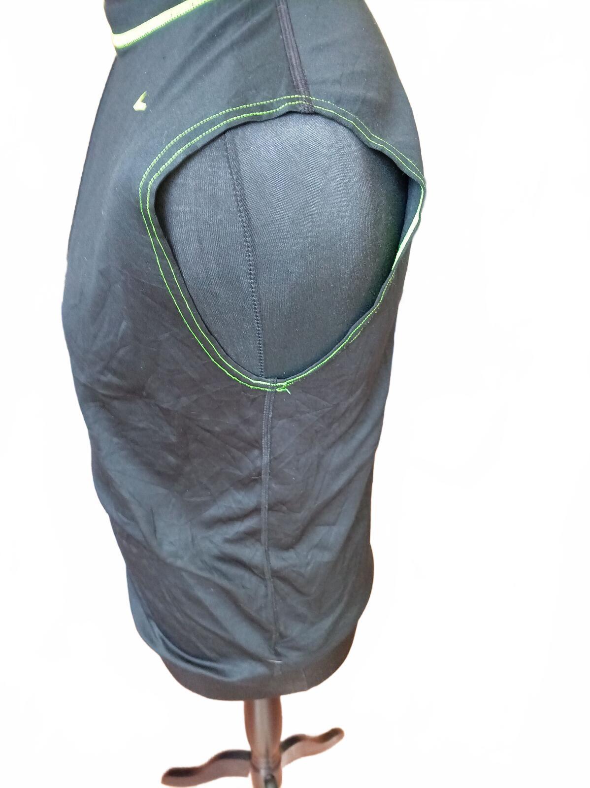 Nike Black Sleeveless Athletic Top with Green Stitching - Small