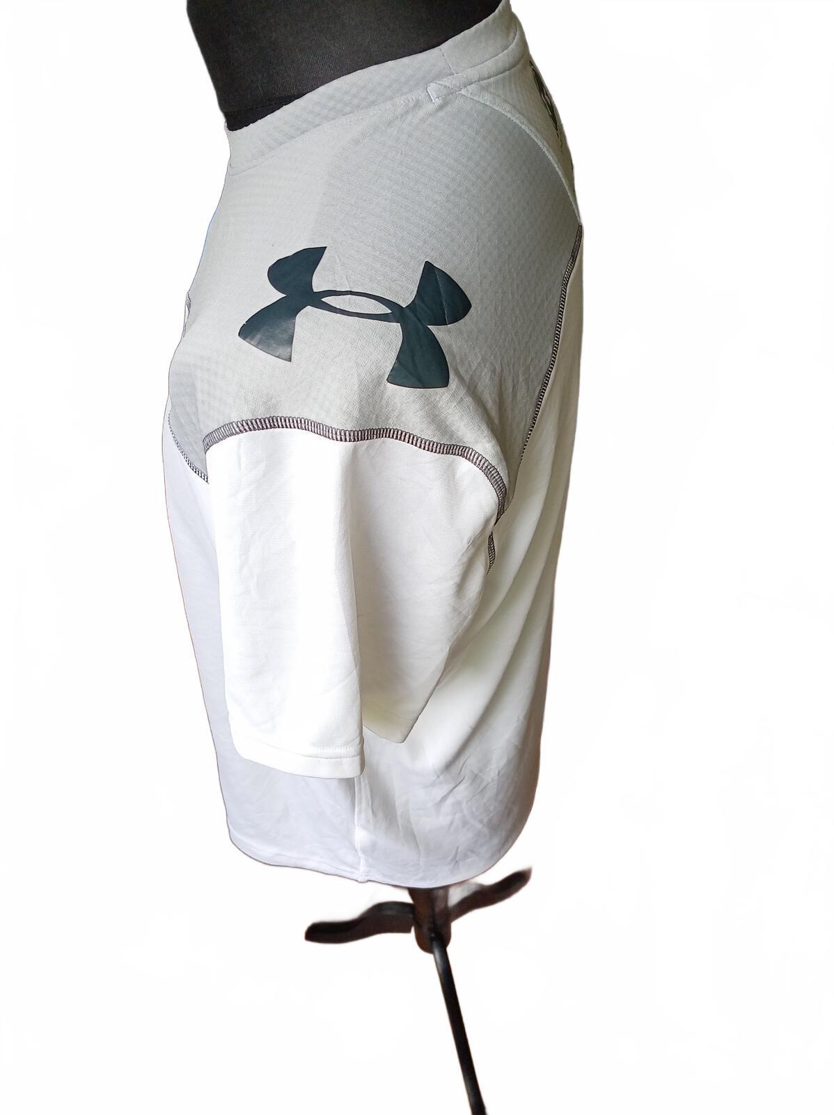Under Armour Combine White and Grey Sports T-Shirt - Large (fits loose)
