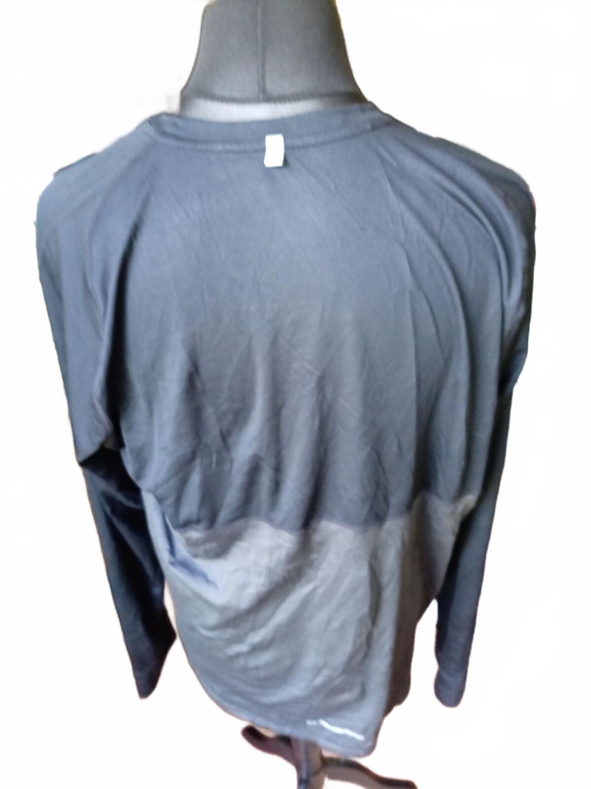 Nike Long Sleeve Two-Tone Athletic Dri Fit Shirt