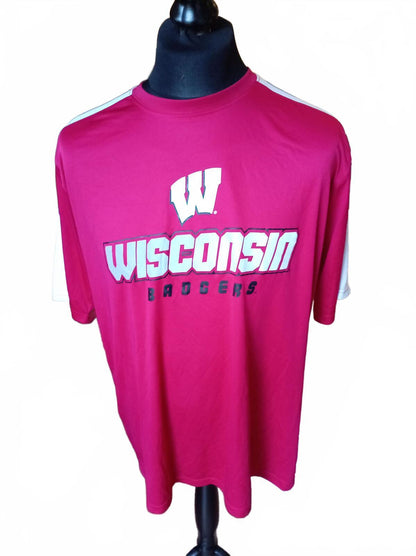 Champion Wisconsin Badgers Red and White T-Shirt - XL