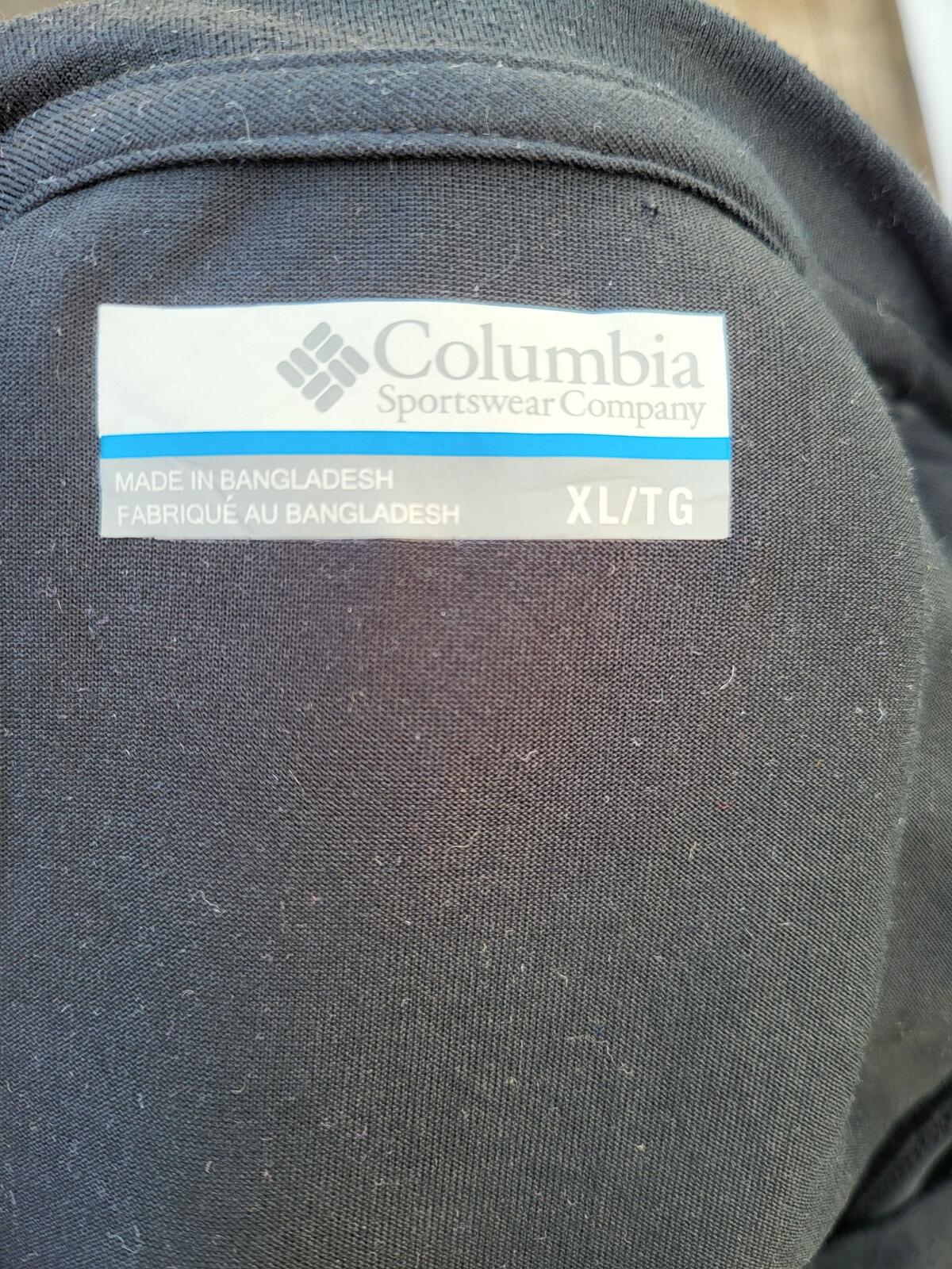 Columbia Men’s XL Technical Long Sleeve Top - Navy Blue - Good Condition
