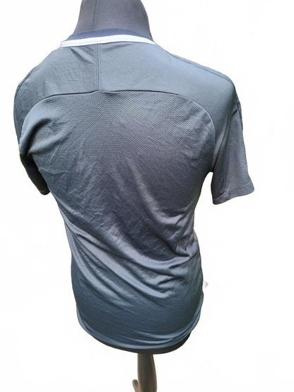 Nike Men's Grey Athletic T-Shirt - Medium