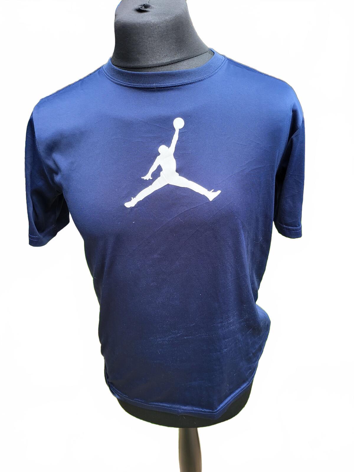 Jordan Navy Blue Short Sleeve T-Shirt with Jumpman Logo - Small
