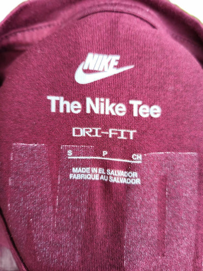 Nike Husky Strength Graphic T-Shirt Maroon - Small