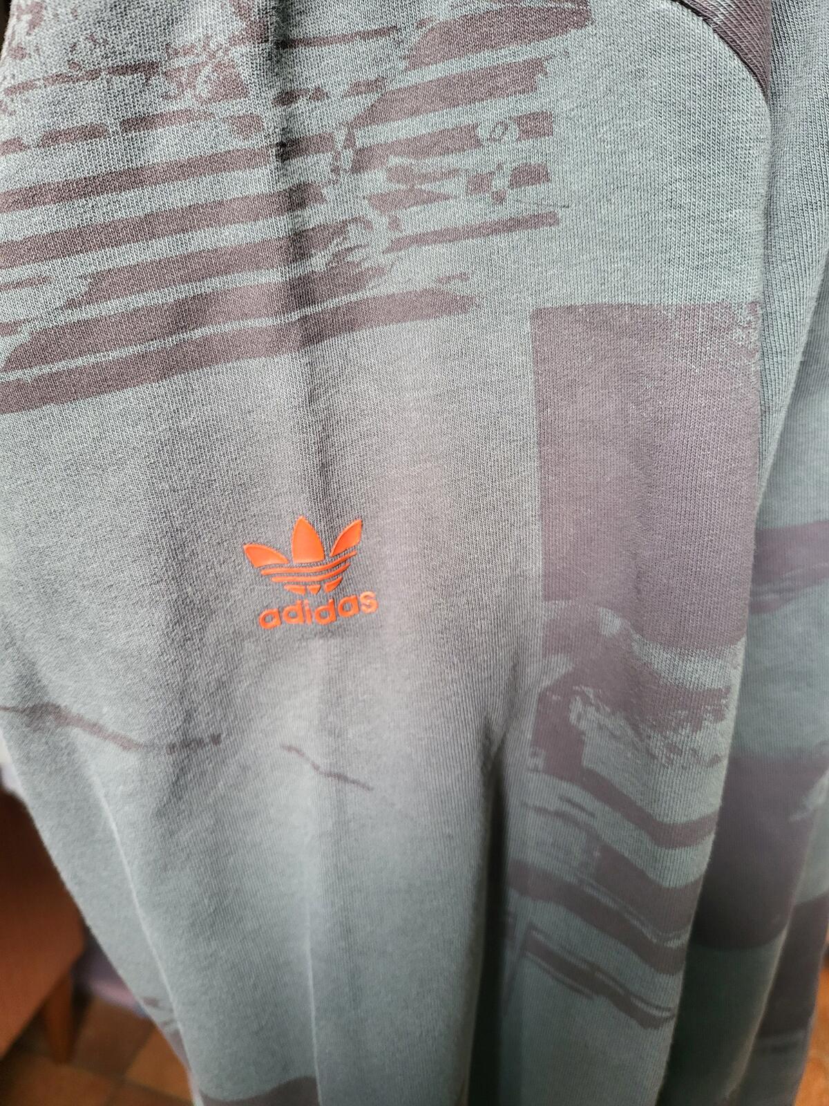 Authentic Adidas Originals x Porsche Design 911 Graphic Sweatshirt in 2XL