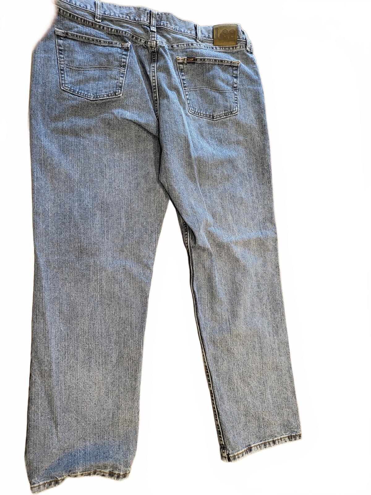 Lee Men’s Jeans 42x32 – Relaxed Fit – Straight Leg – Heavyweight 100% Cotton
