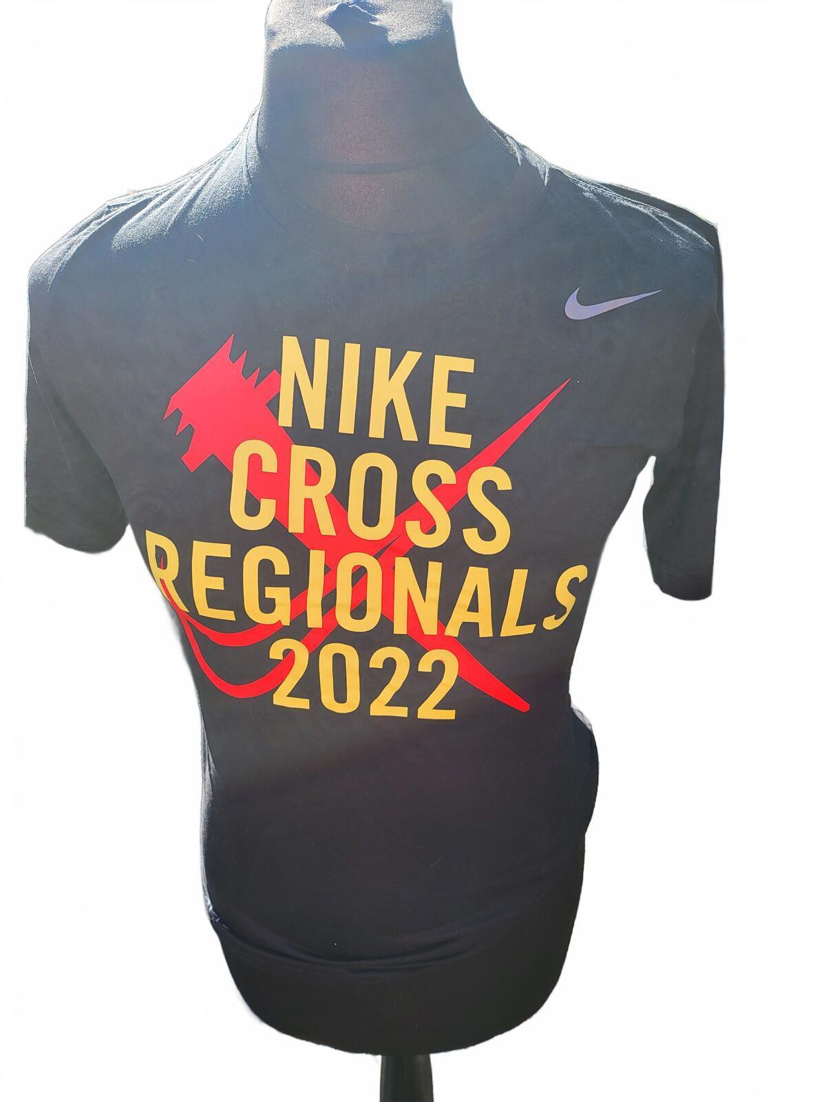 Nike Cross Regionals 2022 Running T-Shirt Black Gold Red XC Small