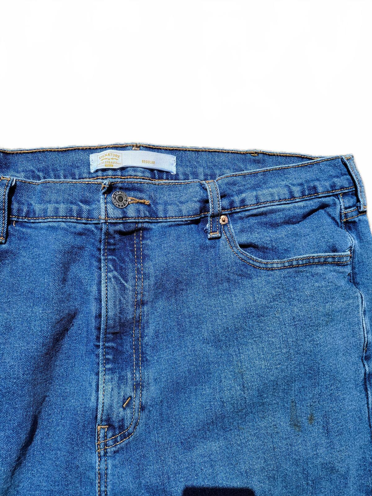Signature by Levi Strauss Gold Jeans 42x30 – Blue Denim – Men’s Straight Fit