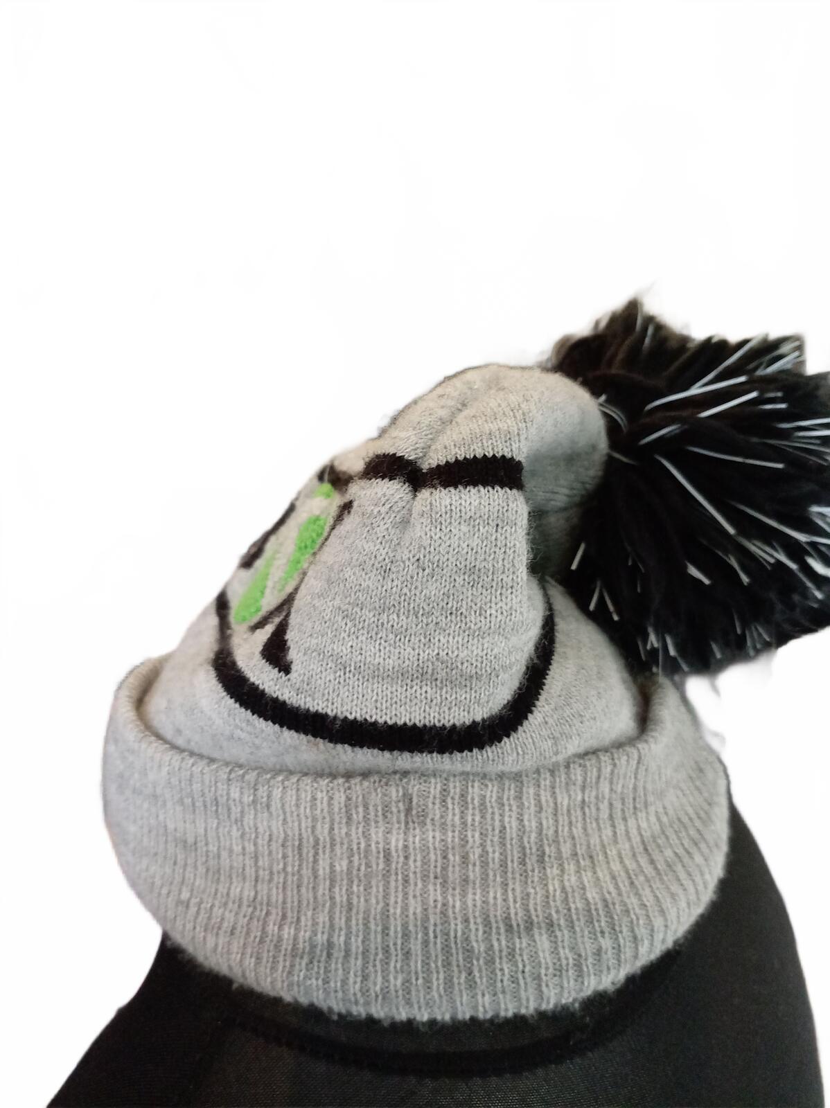 Official Xbox Grey Knitted Bobble Beanie Hat