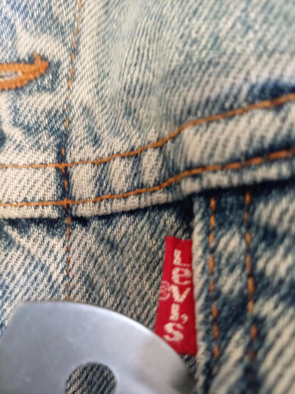 Vintage Levi's Denim Jacket L Large 70507 0389 Blue Trucker Made in USA 1995