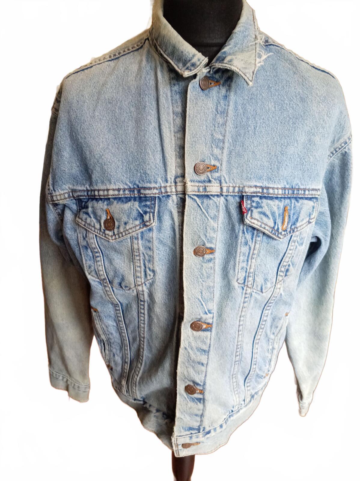 Vintage Levi's Denim Jacket L Large 70507 0389 Blue Trucker Made in USA 1995