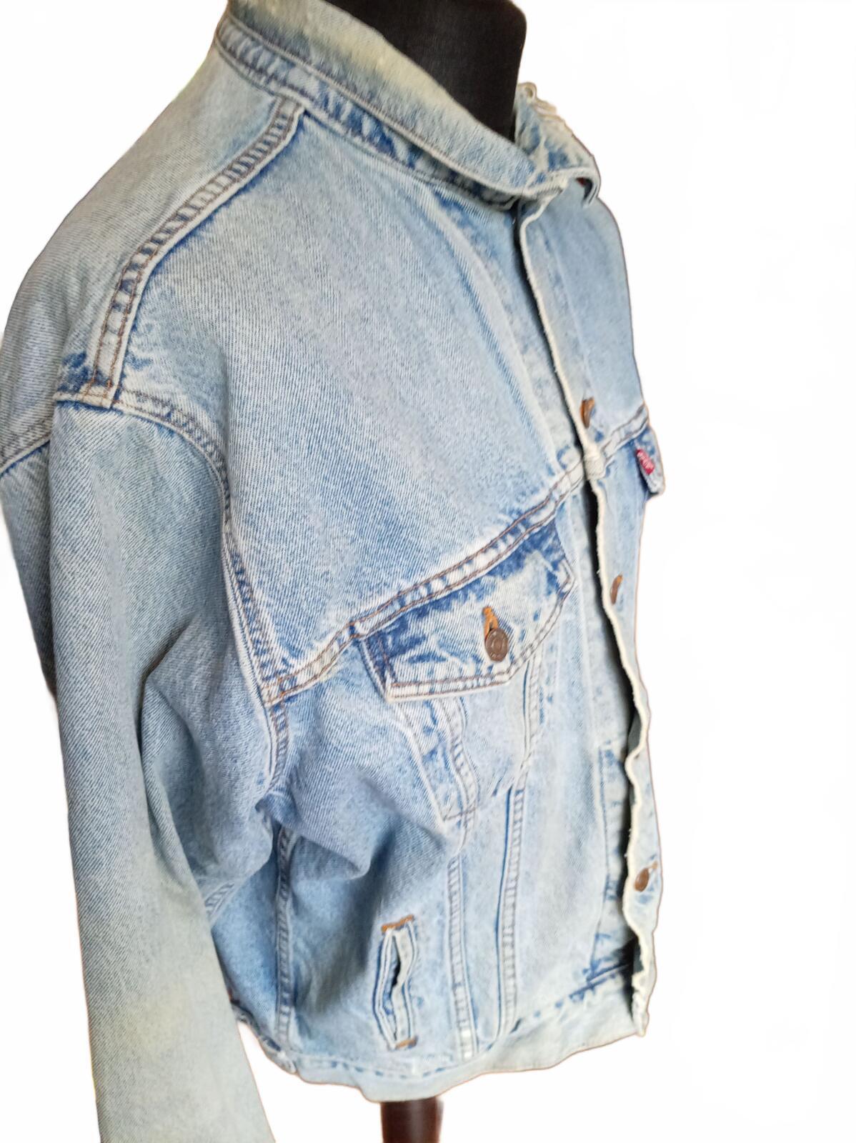 Vintage Levi's Denim Jacket L Large 70507 0389 Blue Trucker Made in USA 1995