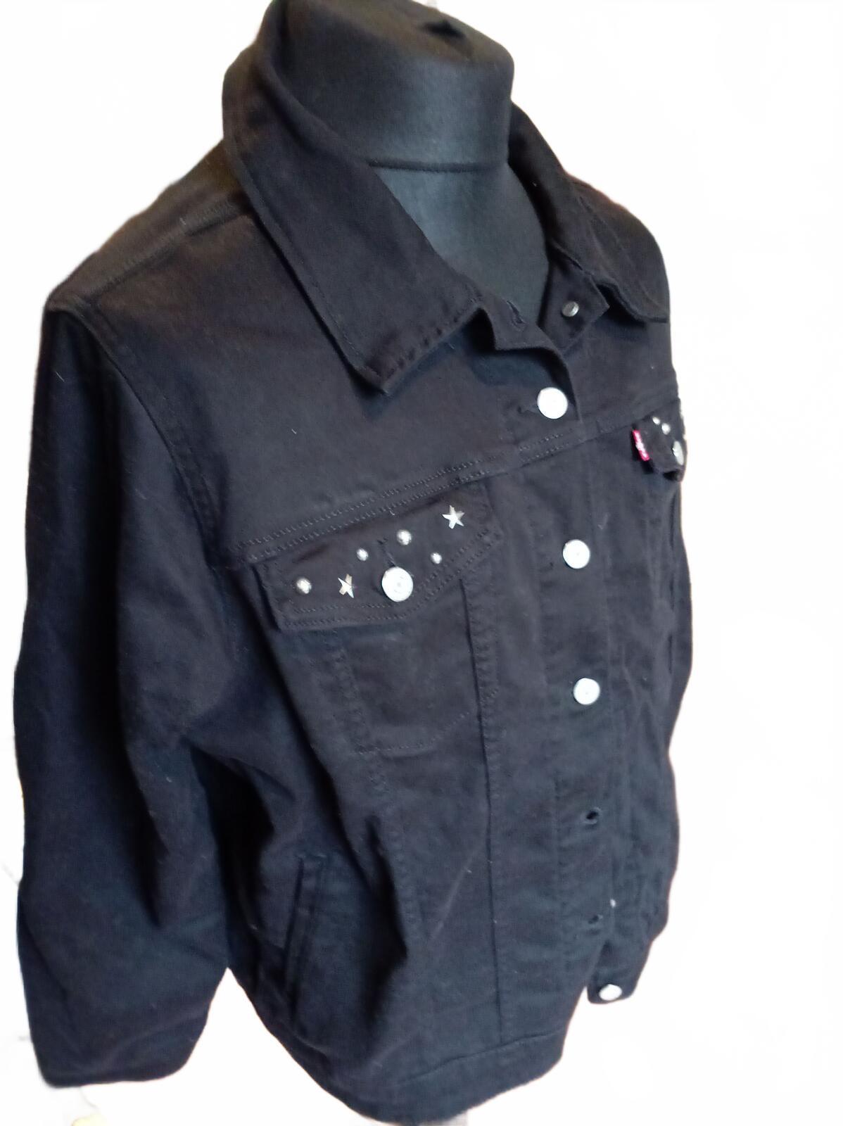 Levi's Women's Studded Star Black Denim Jacket 3X Plus Size 26" P2P Trucker Jean