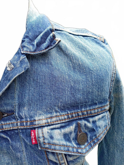 Levi's Women's Denim Trucker Jacket Size S Small Light Wash Blue Jean 17" P2P