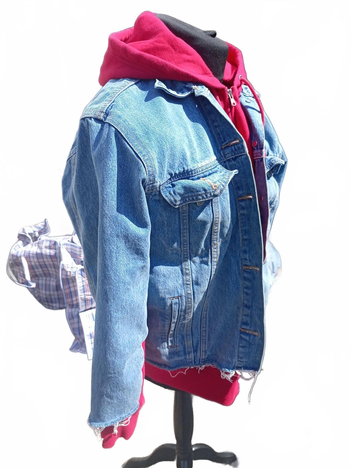 Levi's Ex-Boyfriend Hooded Denim Trucker Jacket Women's XL Red Hoodie 72737