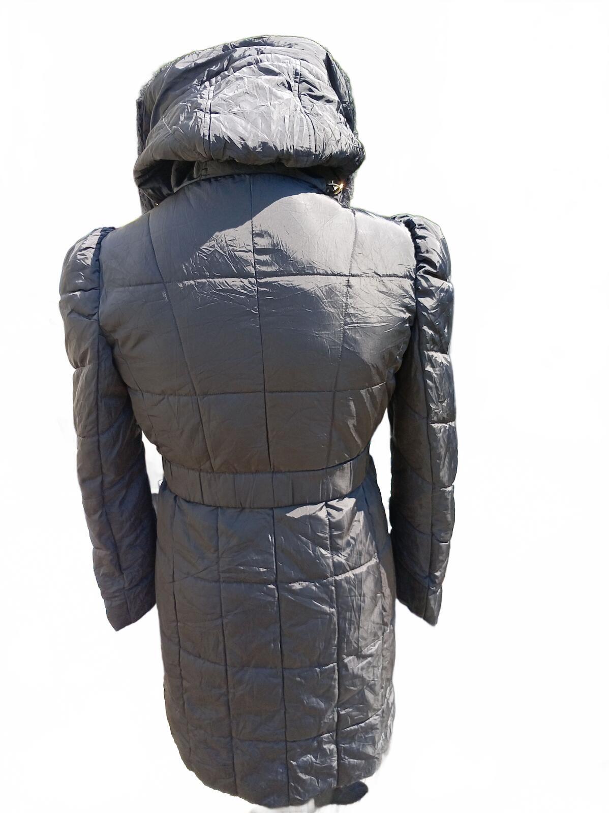 Guess Black Quilted Hooded Puffer Coat with Faux Fur Trim - Small