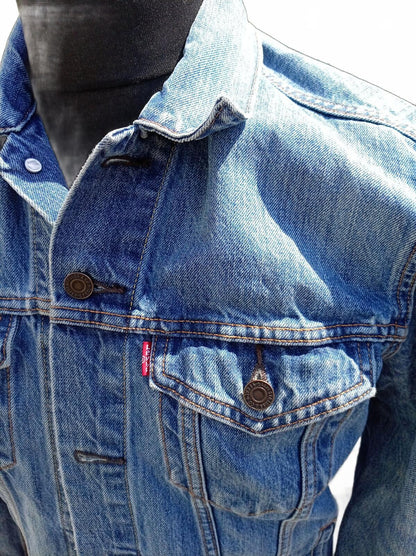 Levi Strauss & Co. Denim Trucker Jacket Size M 19" P2P