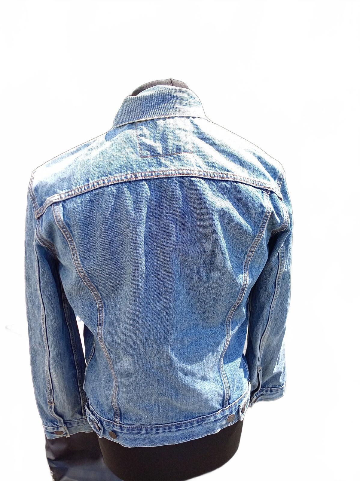 Levi Strauss & Co. Denim Trucker Jacket Size M 19" P2P