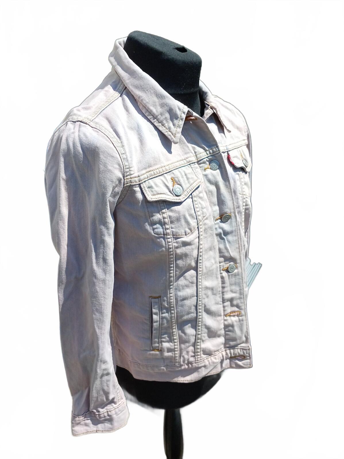 Levi's Women's Denim Trucker Jacket M Medium Bleached Pastel Lilac Pink 21" P2P