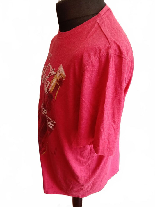 Vintage look Coca-Cola Red Graphic T-Shirt with 5¢ Bottle Design, Size Large